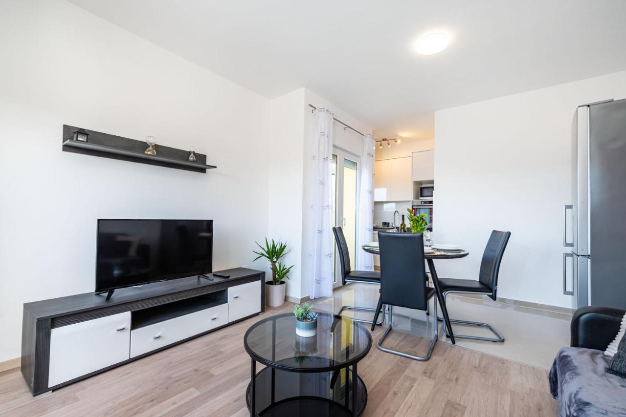 Apartament Sandra *